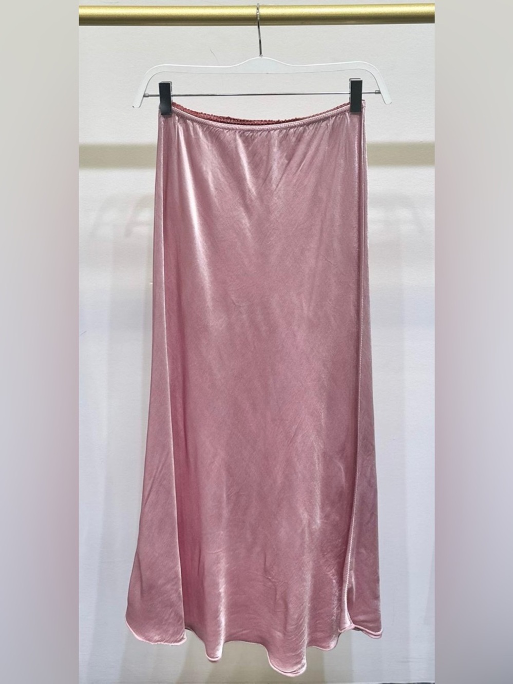 (9298/235110-DSTRS) SOLID ELASTIC LACE TRIM WAIST SILKY VISCOSE MAXI SKIRT